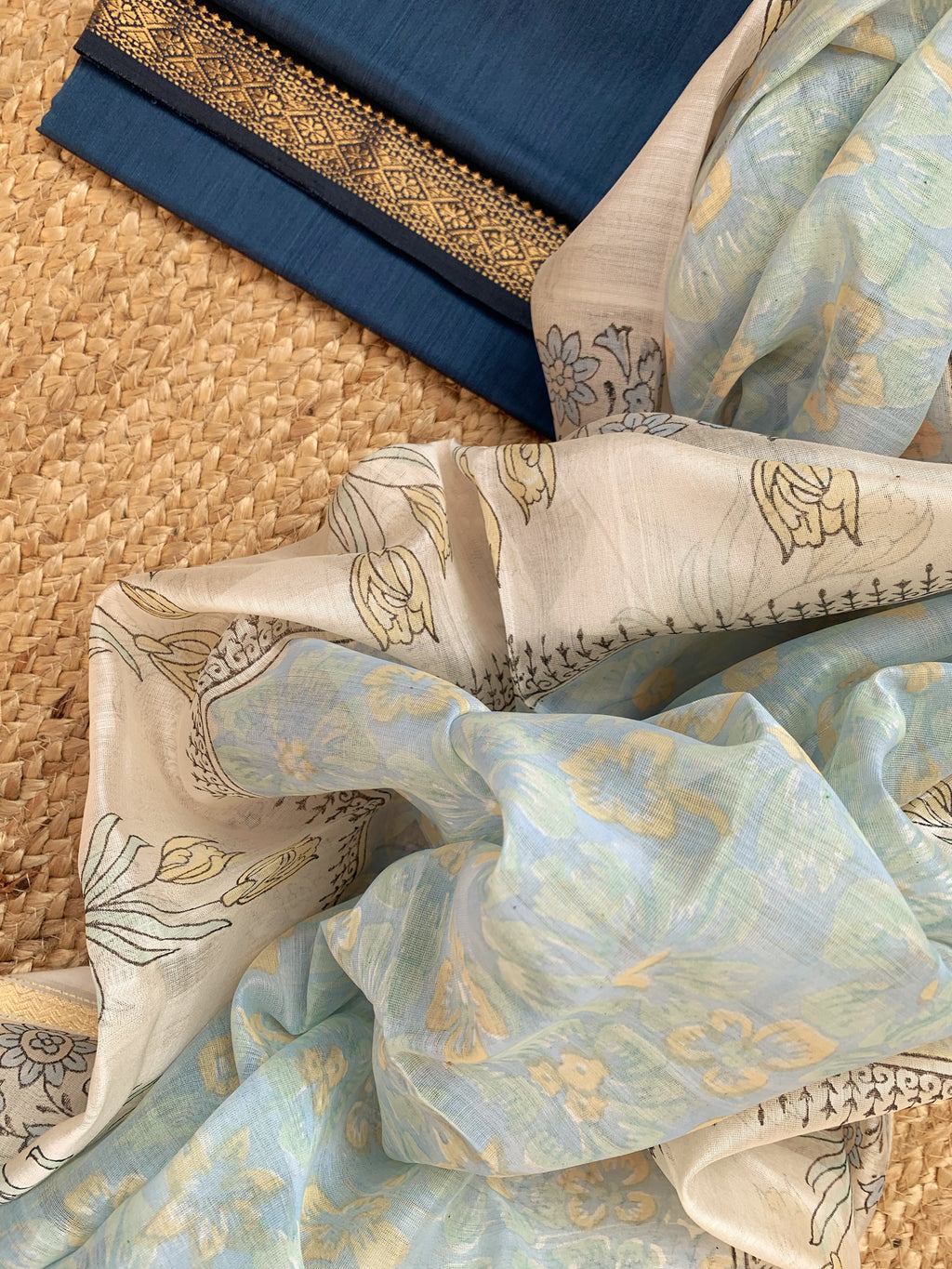 Handwoven Maheshwari Kurta dupatta set